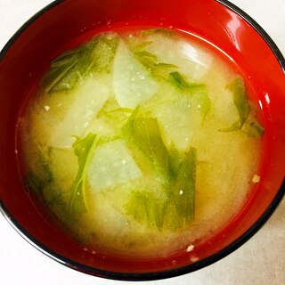 水菜と大根の味噌汁